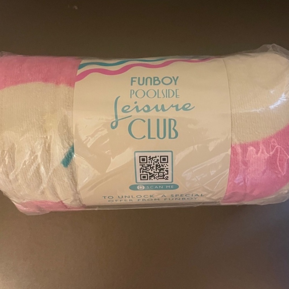 Funboy Poolside Leisure Club Pink and White Beach Towel 68x30